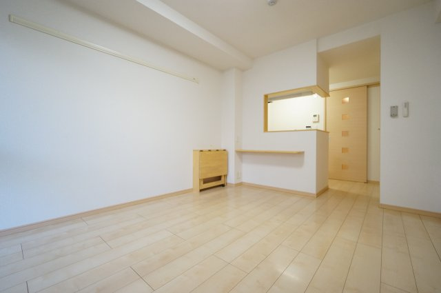 プレシャスの居間・リビング|当日の見学大歓迎！