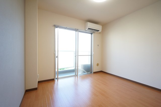 ハイムカメリアの居間・リビング|当日の見学大歓迎！
※すべて同タイプのお写真です