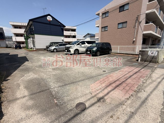 グリーンヒル　C棟の駐車場|駐車スペースもあります