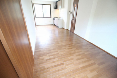 【居間・リビング】 | メゾン岡村A