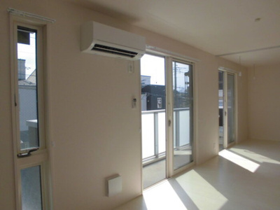 【内装】 | ヴィレッジグリニッジⅢ | 別のお部屋の写真です。