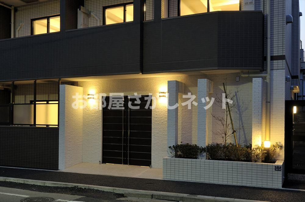 グラントゥルース大山幸町のエントランス