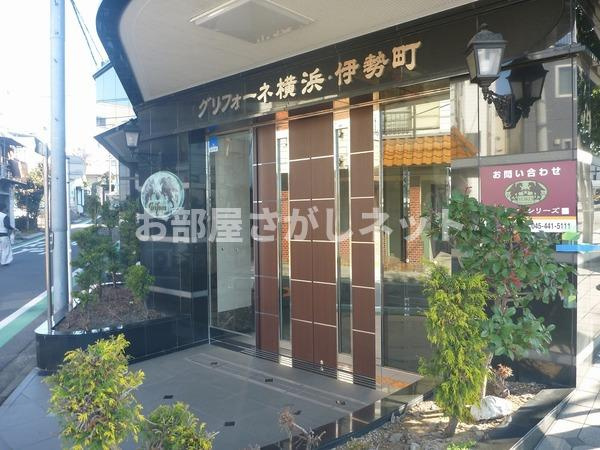 グリフォーネ横浜・伊勢町【おとり物件なし】#学生・社会人にオススメ！初期費用分割払いOK！のエントランス