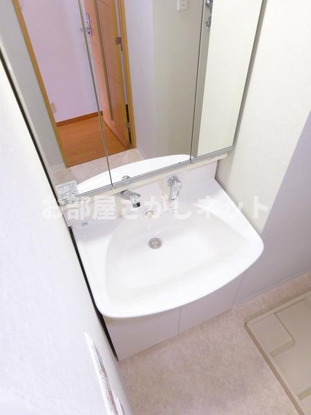 グリフォーネ横浜・伊勢町【おとり物件なし】#学生・社会人にオススメ！初期費用分割払いOK！の洗面所