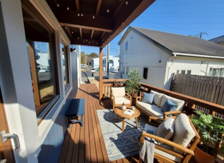 【バルコニー】 | 四街道市もねの里３丁目 | 南向きの広々としたお庭+ウッドデッキ