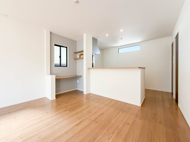佐賀市東佐賀町-2期の外観|■■1号棟／リビングダイニング■■