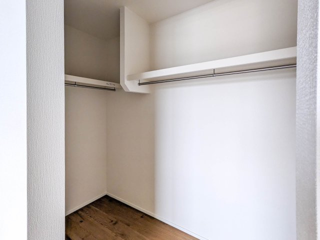 佐賀市本庄町大字本庄-8期の収納|■■2号棟／2F／洋室■■