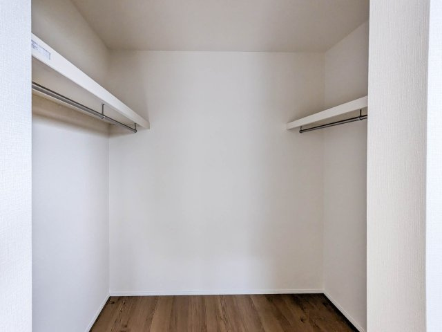 佐賀市本庄町大字本庄-7期の収納|■■2号棟／2F／洋室■■