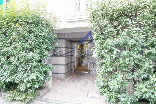 プレール・ドゥーク新宿曙橋のエントランス|エントランスです。