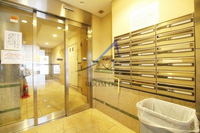 プレール・ドゥーク新宿曙橋のセキュリティ|オートロックです。