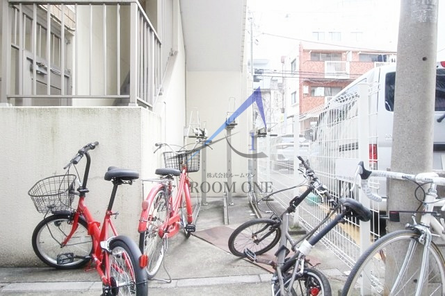 プレール・ドゥーク新宿曙橋