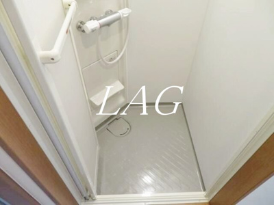 【シャワールーム】 | ソフィアパラソル | シャワールームです。