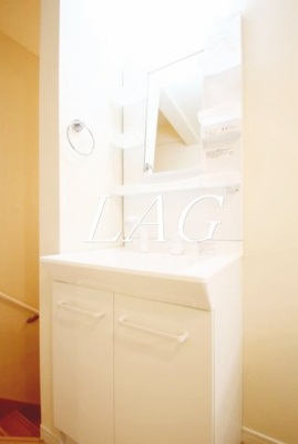 【洗面所】 | カスケード | 洗面台です。