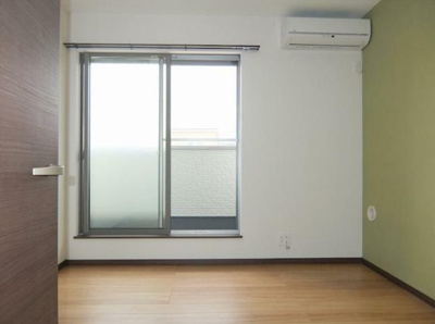 【居間・リビング】 | プランドール蒔田 | 落ち着いたデザイン室内