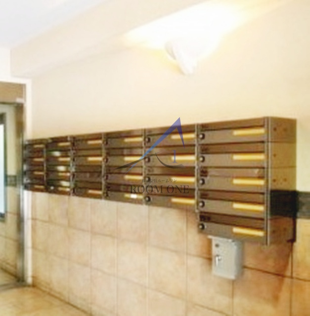 グランヴァン南烏山のその他共用部分|集合ポストです。