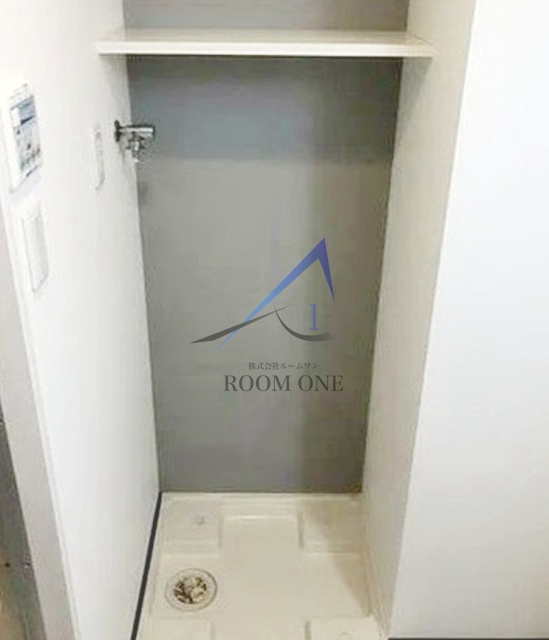 シャッツ　クヴェレ　代々木の設備|洗濯機置き場です。