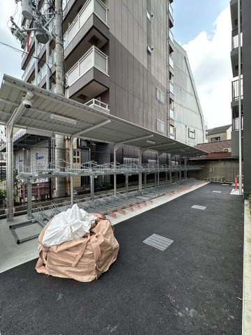 スワンズシティ大阪エスクレアの駐車場