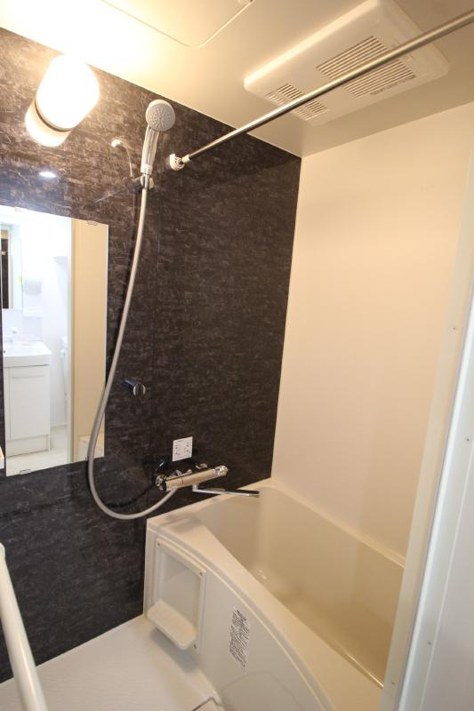 リヴィエールポルテⅡの浴室