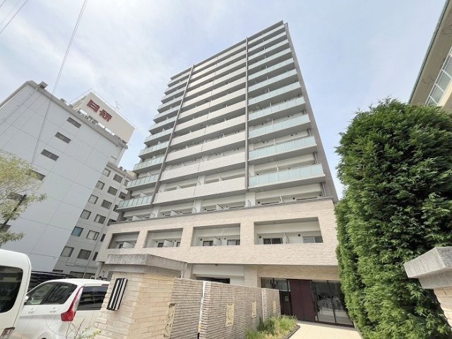 レジディア新大阪の外観