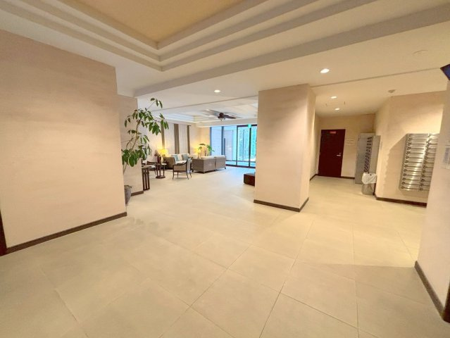 レジディア新大阪のロビー