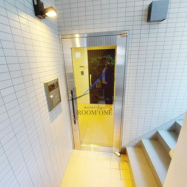 プエブロお茶ノ水のセキュリティ|オートロックです。