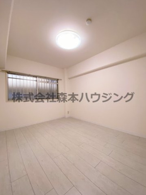 【洋室】 | 　ブランドールMIII | 使い勝手のいい洋室です
