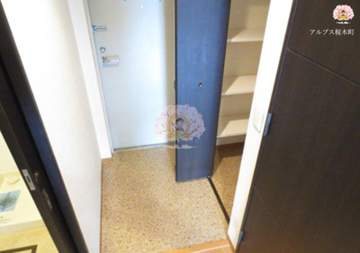 【玄関】 | ロサブリーズ本牧 | 同一仕様