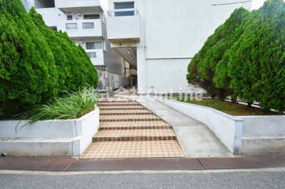 【エントランス】 | サクラコート高安