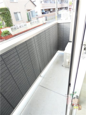 レフィナードのバルコニー