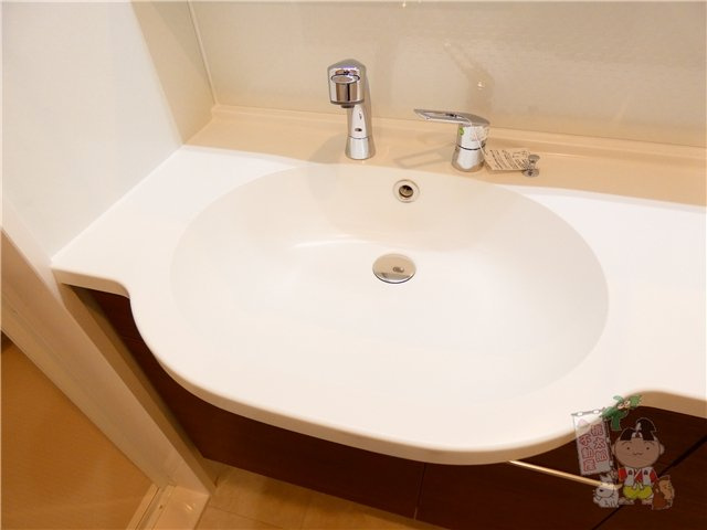 レフィナードの洗面所