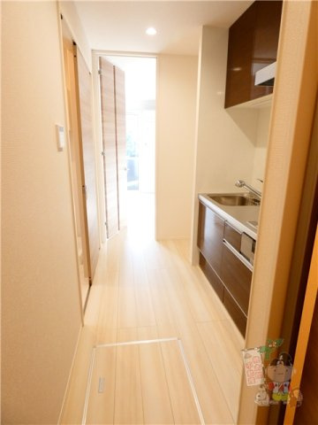 レフィナードの玄関