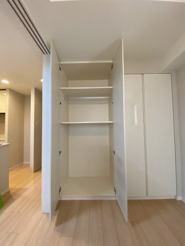 インプレストコア四谷坂町の洋室