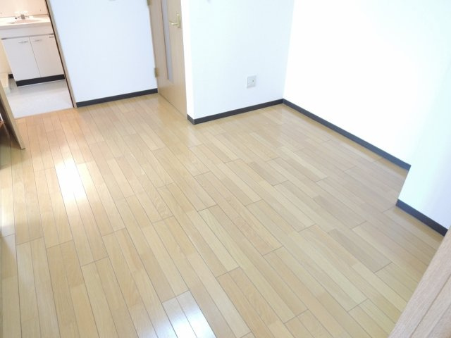 千石片岡ビルの居間・リビング