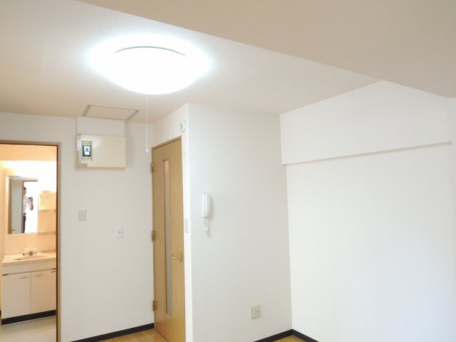 千石片岡ビルの居間・リビング