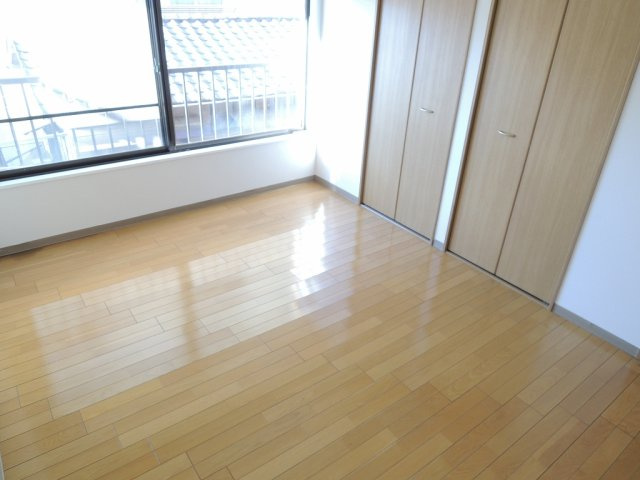 千石片岡ビルの寝室