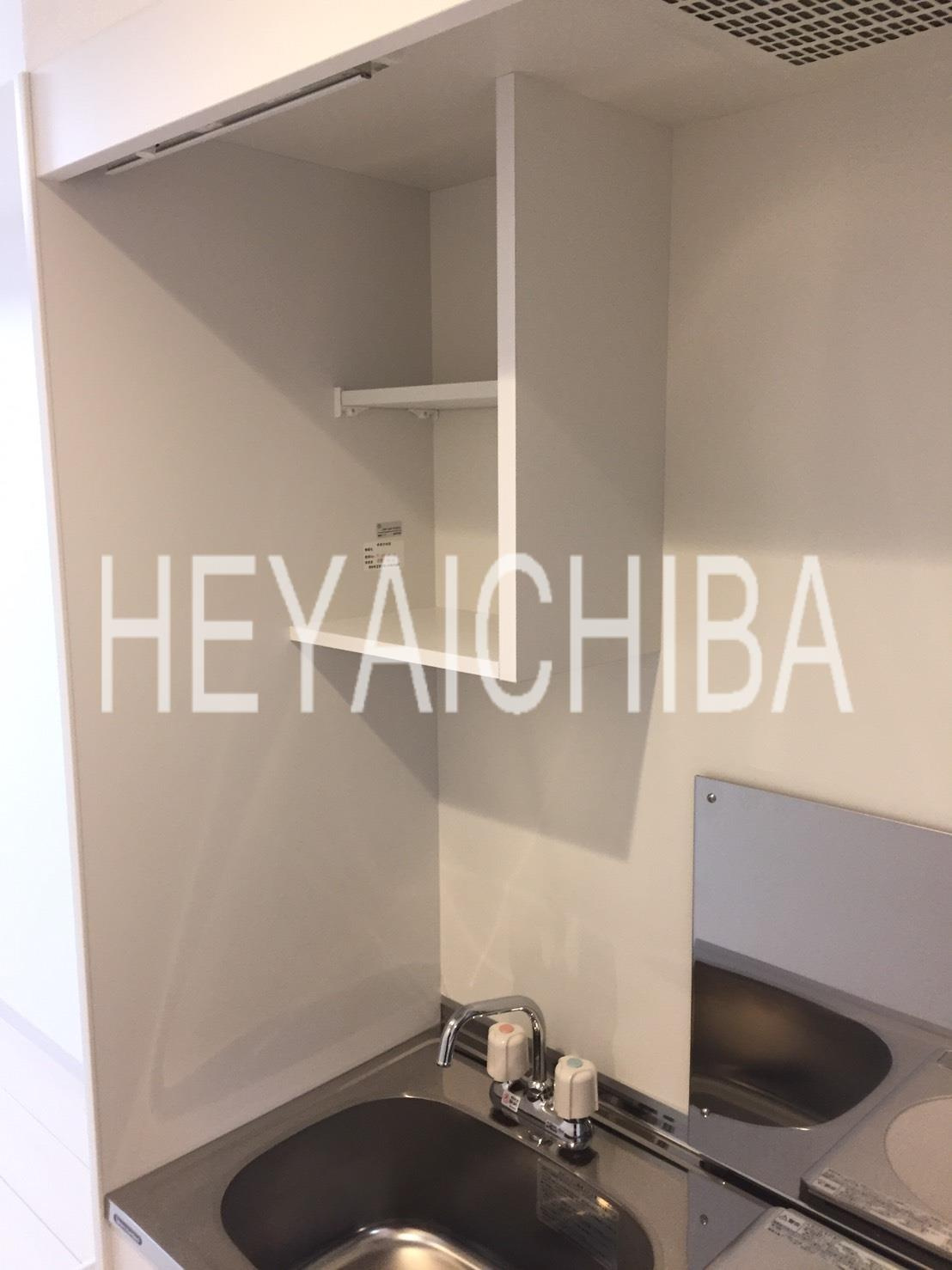 リブリ・MIMUⅢのキッチン|上部棚