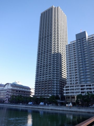 晴海アイランドトリトンスクエアビュータワーの外観
