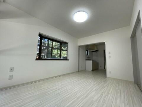 テラスラフォーレＷ１・２の居間・リビング