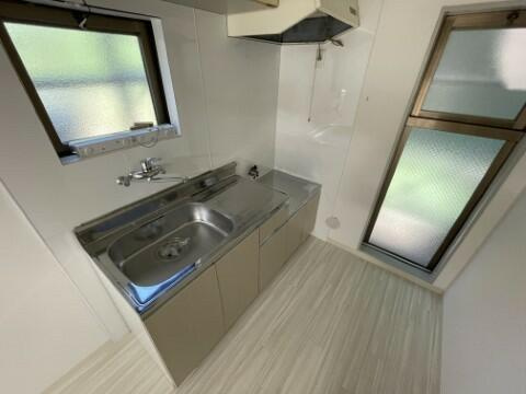 テラスラフォーレＷ１・２のキッチン