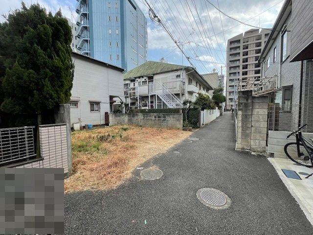 下落合3丁目売地の前面道路含む現地写真