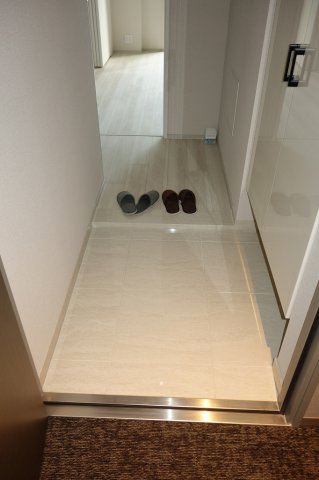 大宮スカイ＆スクエア ザ・レジデンスの玄関