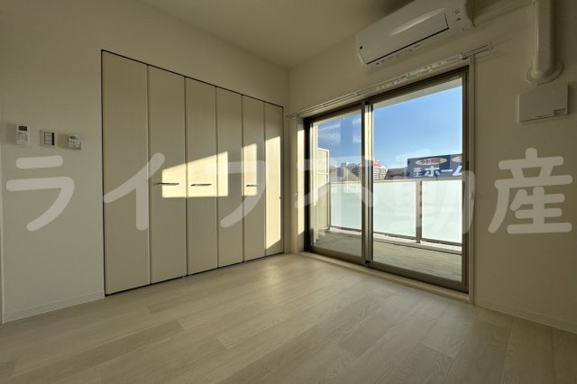 エグゼ大阪CITYオースティンの居間・リビング