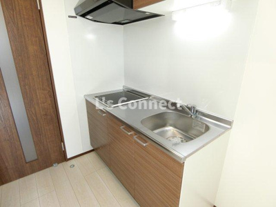 【キッチン】 | ファインヒルズⅡ | ２口ＩＨヒーターのシステムキッチン。