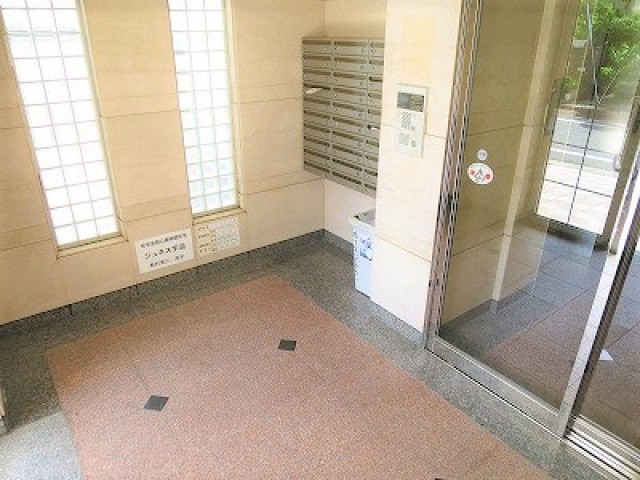 ジュネス宇品のロビー