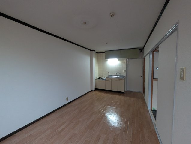 草野マンション８号館の居間・リビング