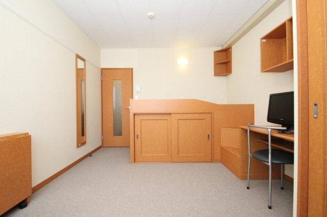 レオパレスｇｒａｃｅＭの居間・リビング|ゆったりとした居間です