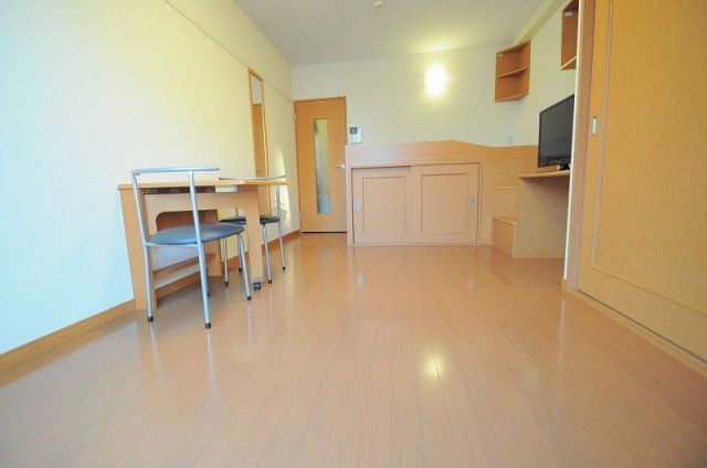 レオパレス三福Ⅱの居間・リビング|設備仕様は号室により異なる為、現況を優先とします。