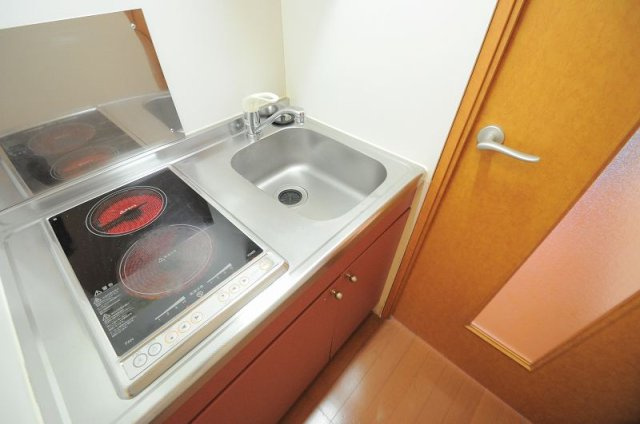 レオパレス三福Ⅱのキッチン|設備仕様は号室により異なる為、現況を優先とします。