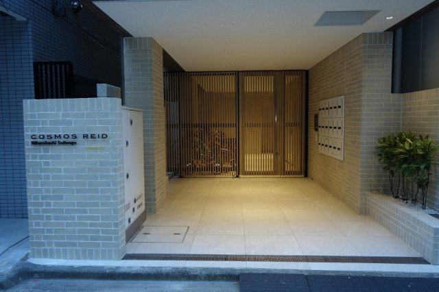 コスモリード日本橋水天宮のエントランス