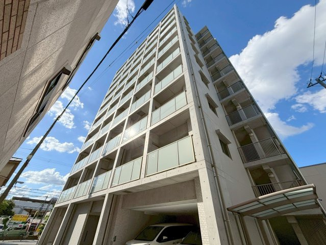 セイワパレス東三国駅前の外観